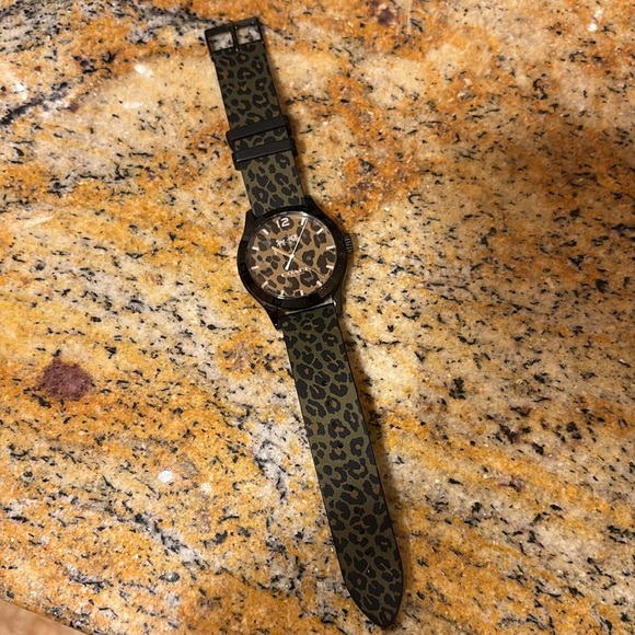 Coach Watch - Picture 5 of 7